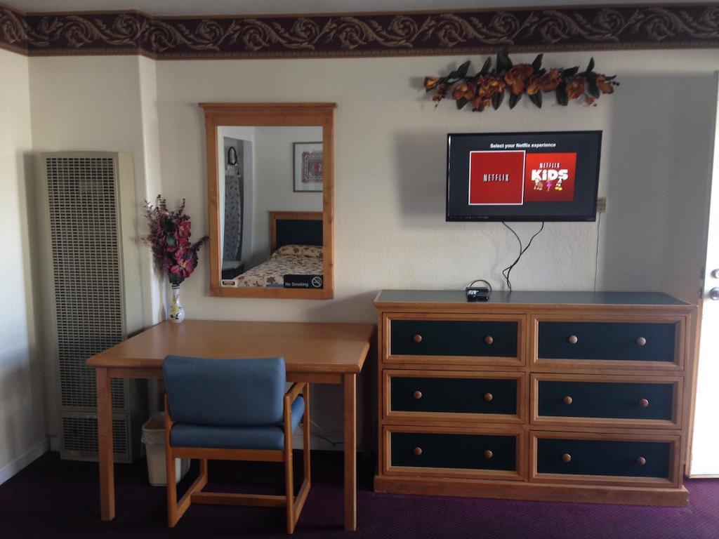 Travelers Inn And Suites South Lake Tahoe Pokoj fotografie