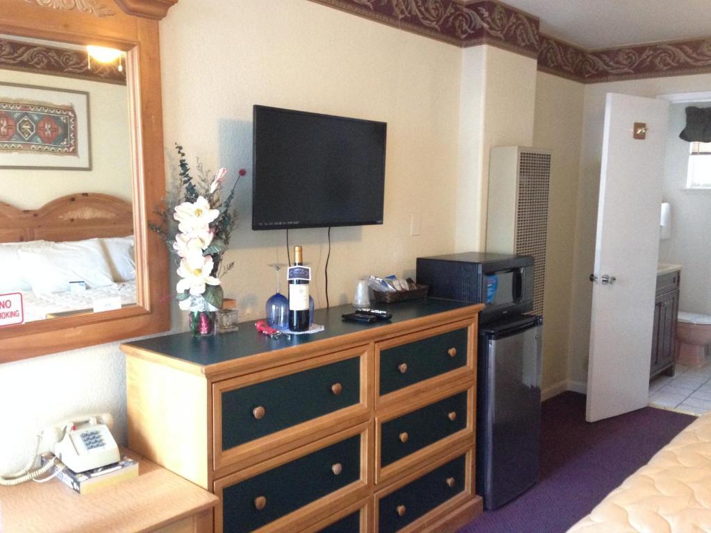 Travelers Inn And Suites South Lake Tahoe Pokoj fotografie
